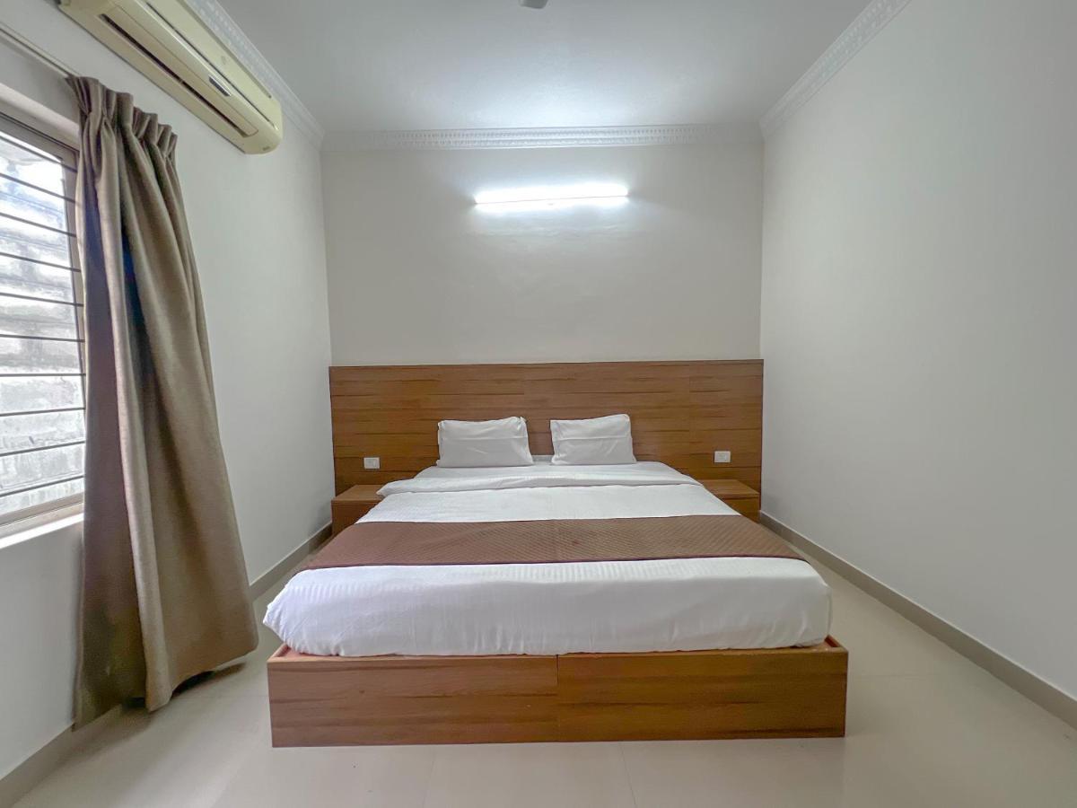 Hotel Elite By Agira Hotels-Free Airport Pickup Or Drop Yelahanka Buitenkant foto