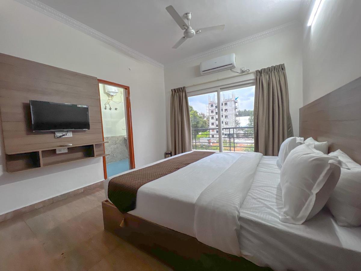 Hotel Elite By Agira Hotels-Free Airport Pickup Or Drop Yelahanka Buitenkant foto