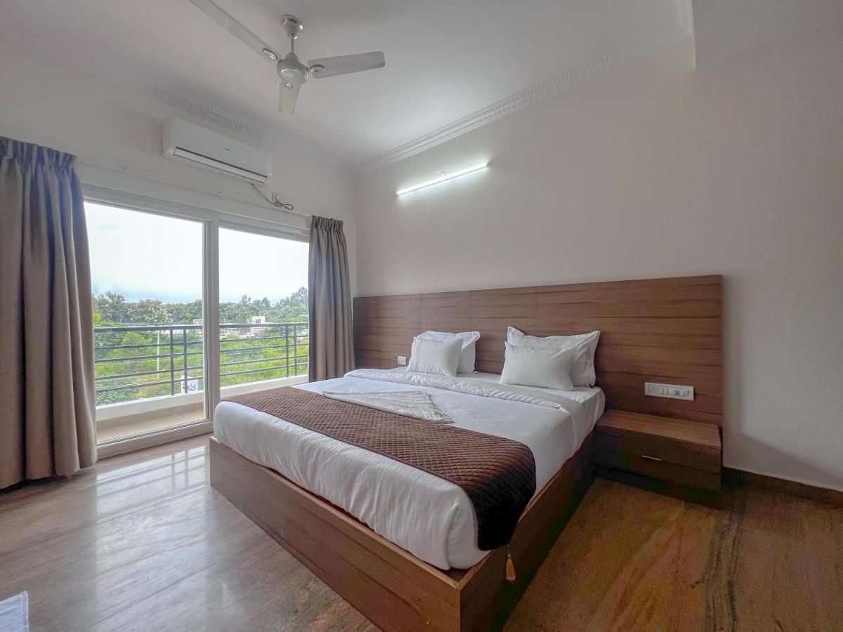 Hotel Elite By Agira Hotels-Free Airport Pickup Or Drop Yelahanka Buitenkant foto