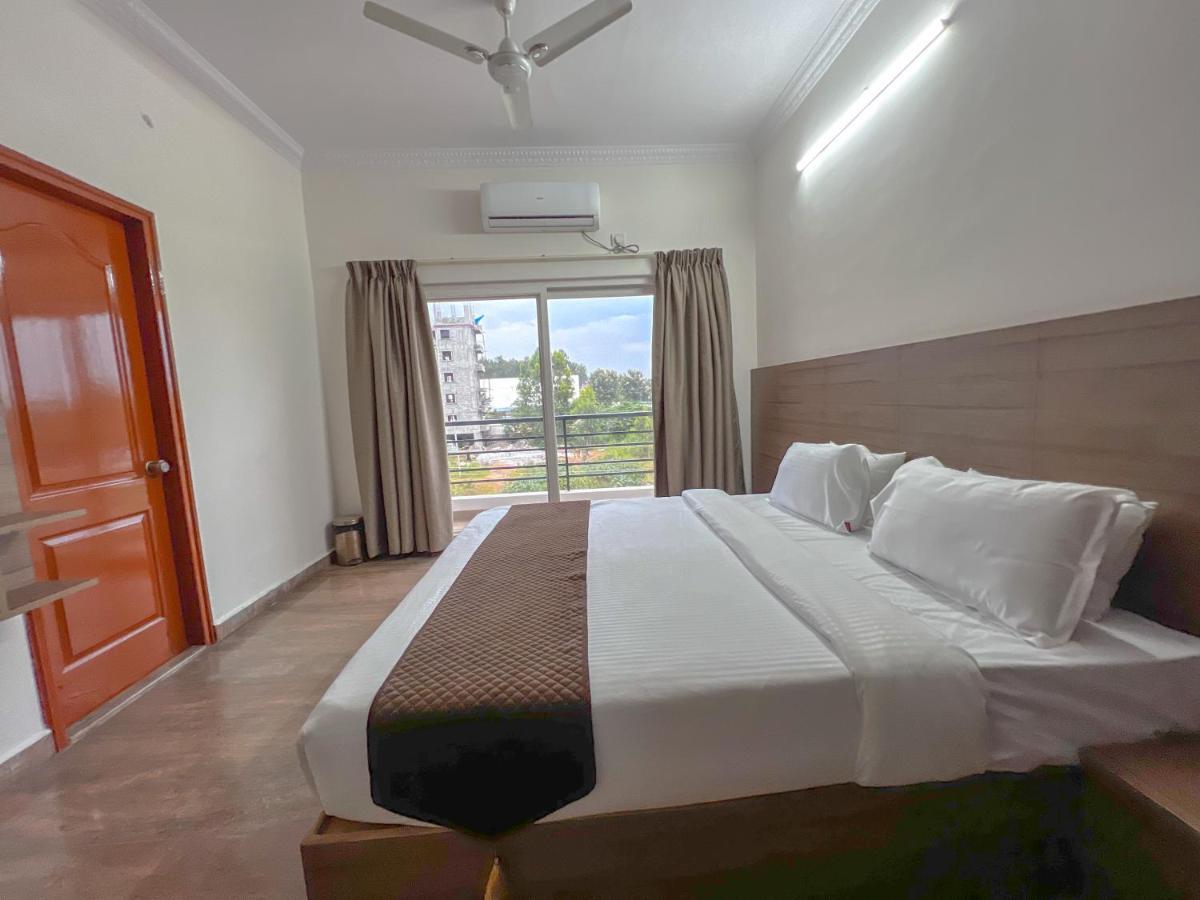 Hotel Elite By Agira Hotels-Free Airport Pickup Or Drop Yelahanka Buitenkant foto