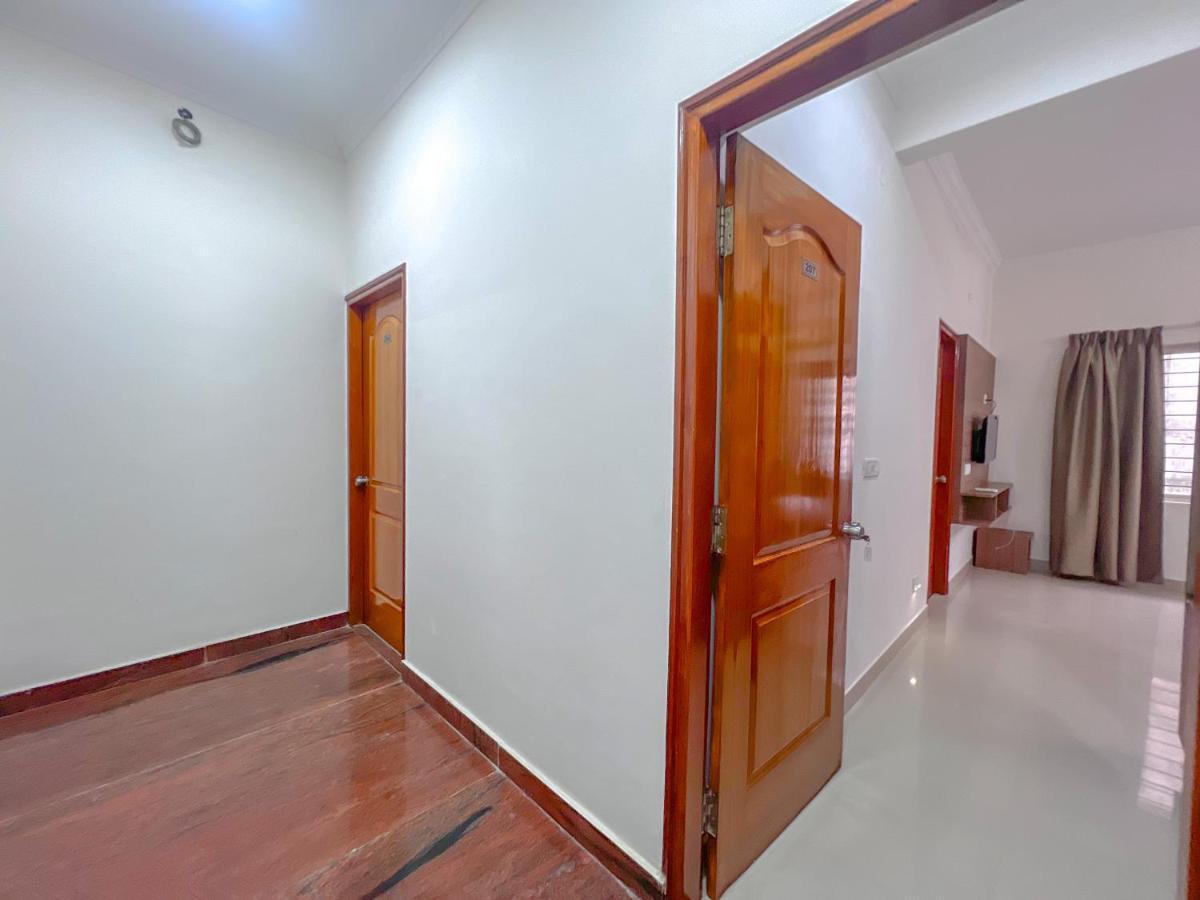 Hotel Elite By Agira Hotels-Free Airport Pickup Or Drop Yelahanka Buitenkant foto