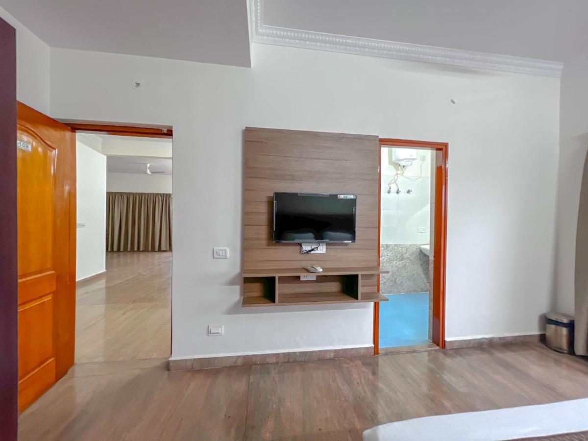 Hotel Elite By Agira Hotels-Free Airport Pickup Or Drop Yelahanka Buitenkant foto