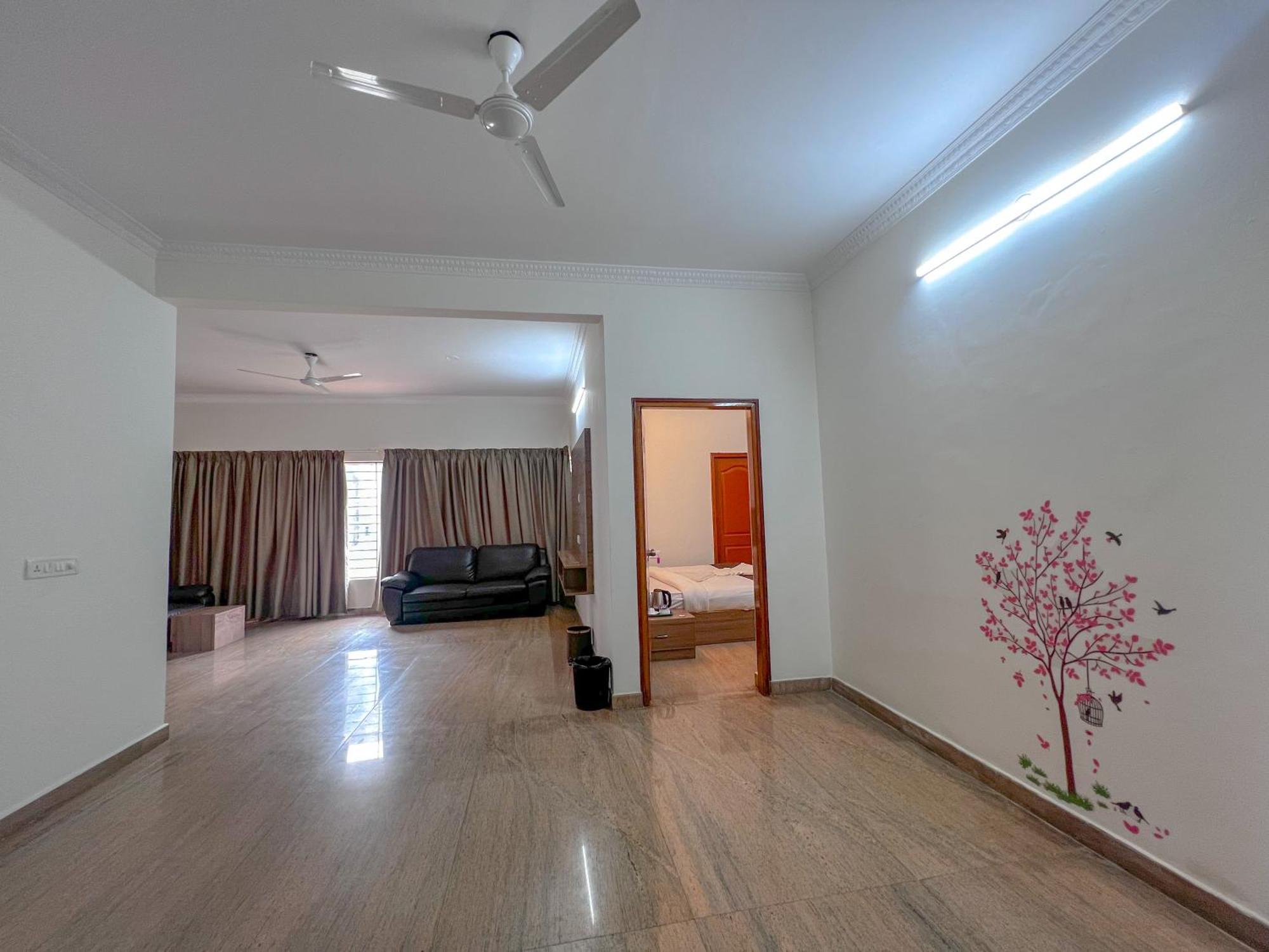 Hotel Elite By Agira Hotels-Free Airport Pickup Or Drop Yelahanka Buitenkant foto