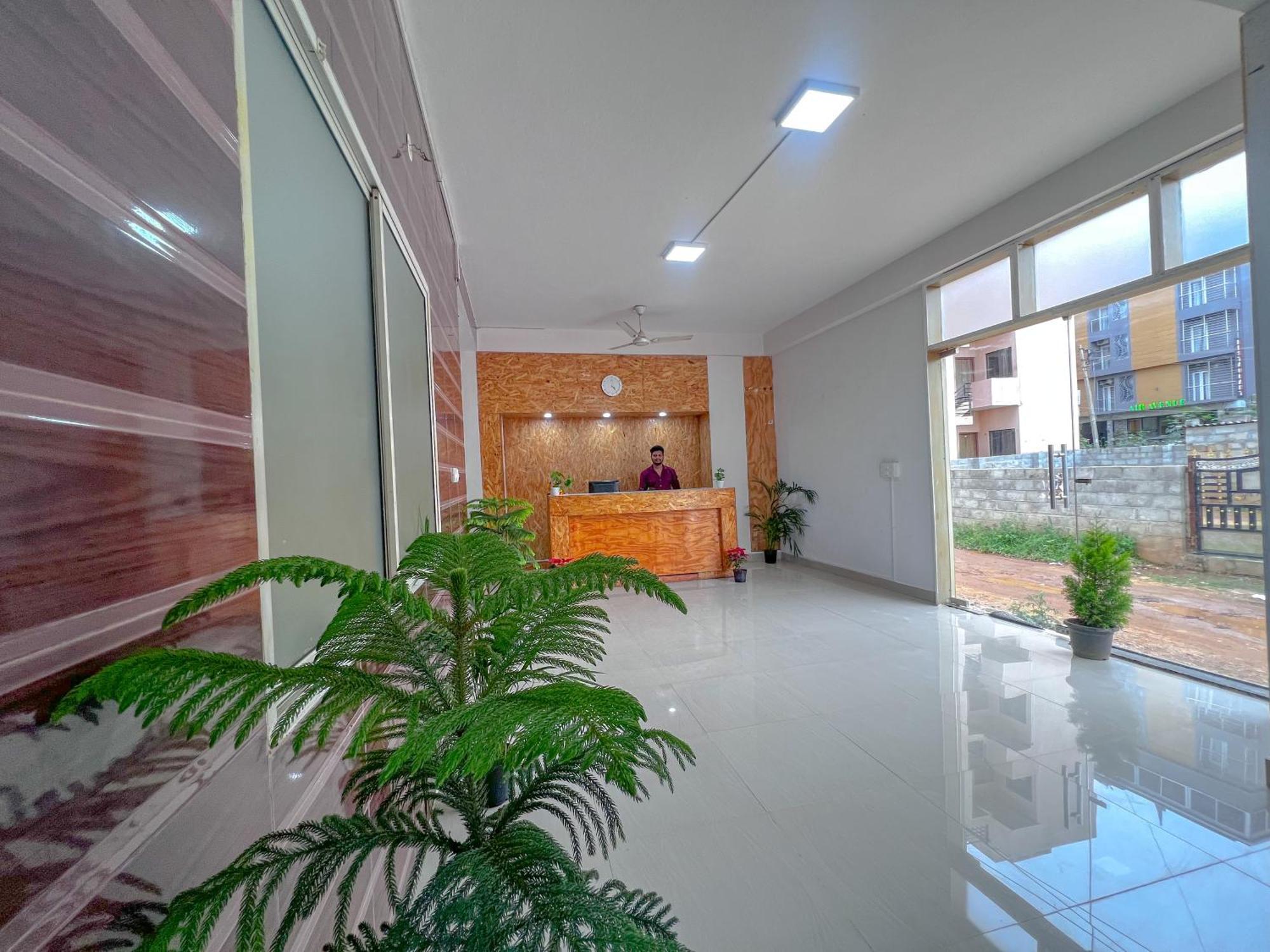 Hotel Elite By Agira Hotels-Free Airport Pickup Or Drop Yelahanka Buitenkant foto