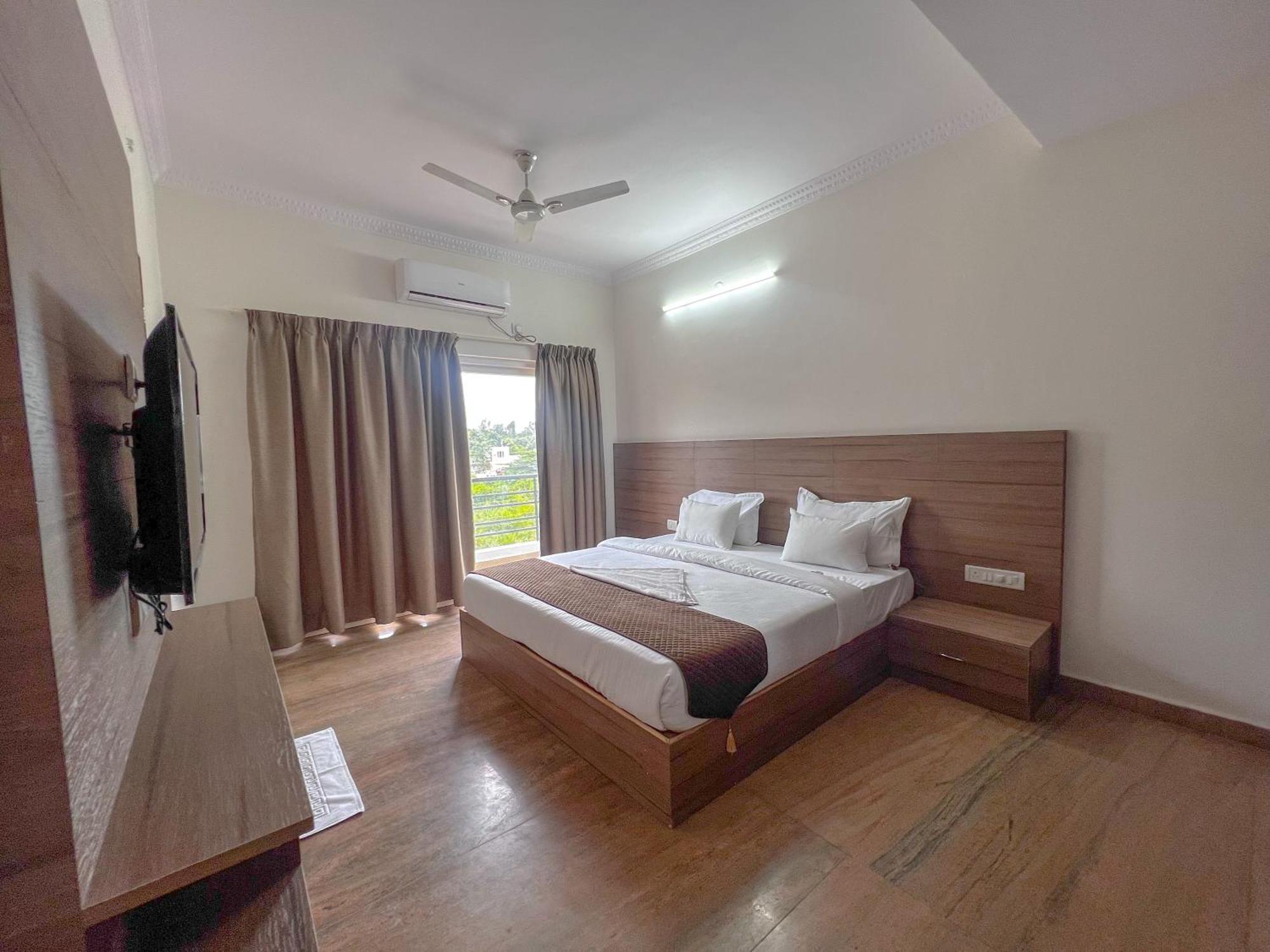 Hotel Elite By Agira Hotels-Free Airport Pickup Or Drop Yelahanka Buitenkant foto
